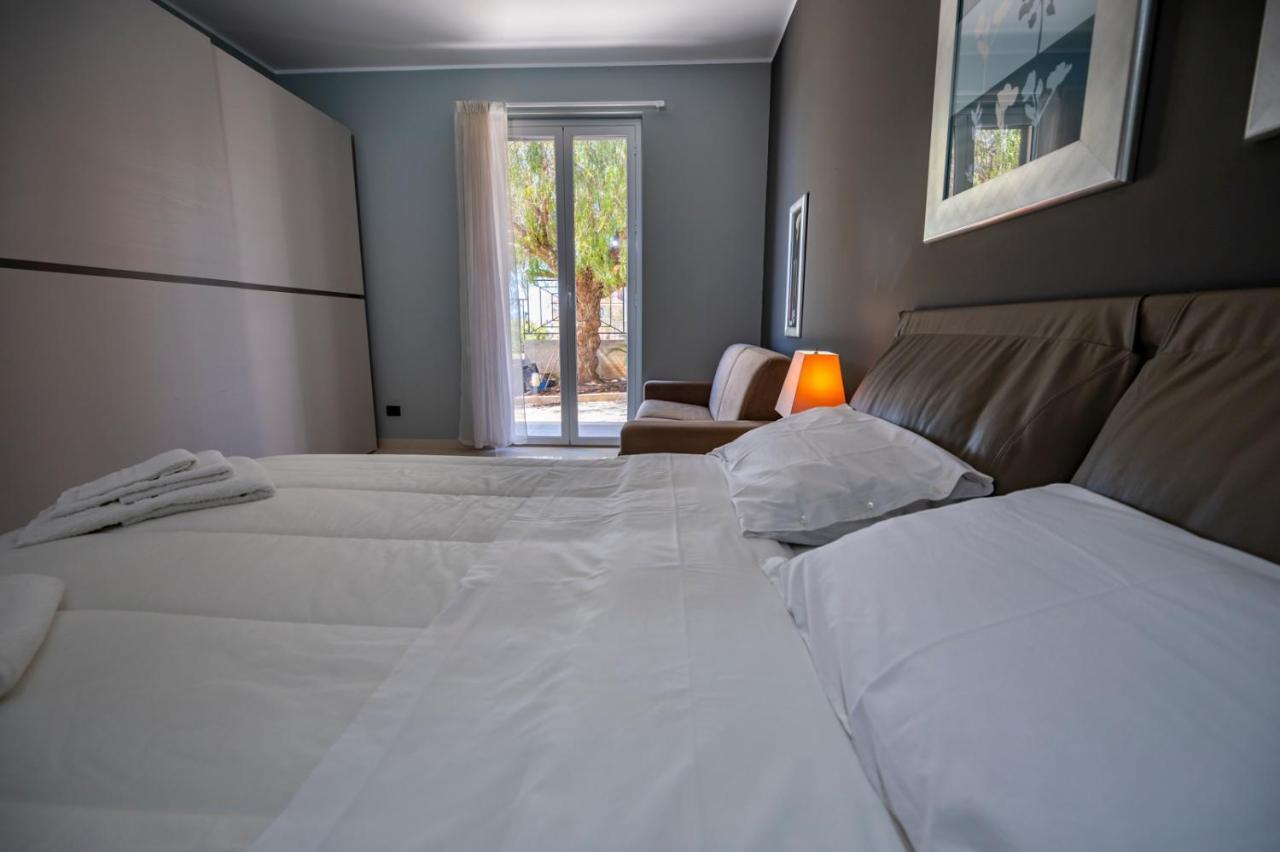 Villa Floyd Charming Rooms B&B Pachino Εξωτερικό φωτογραφία