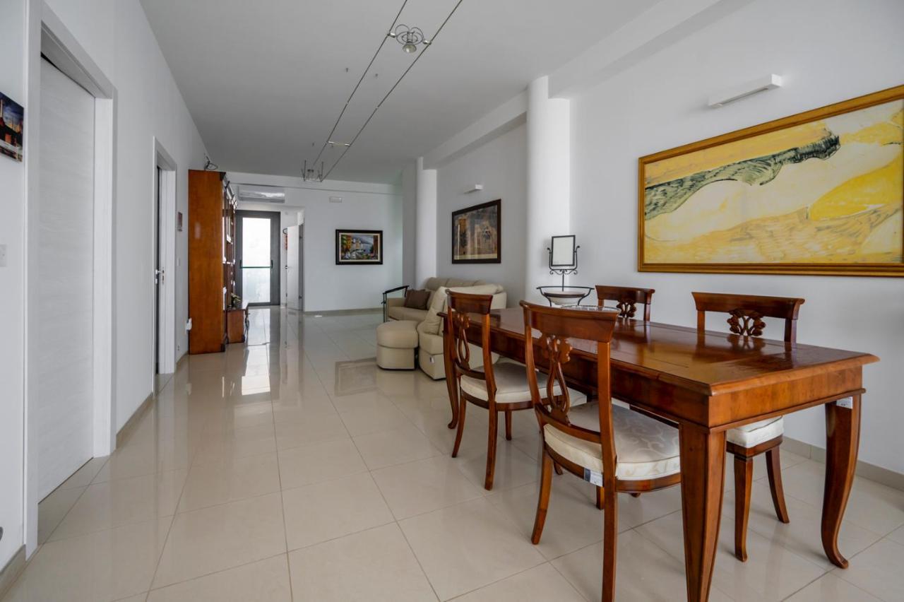 Villa Floyd Charming Rooms B&B Pachino Εξωτερικό φωτογραφία